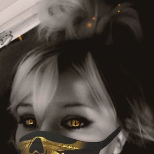 Meet your Posher, Alexis